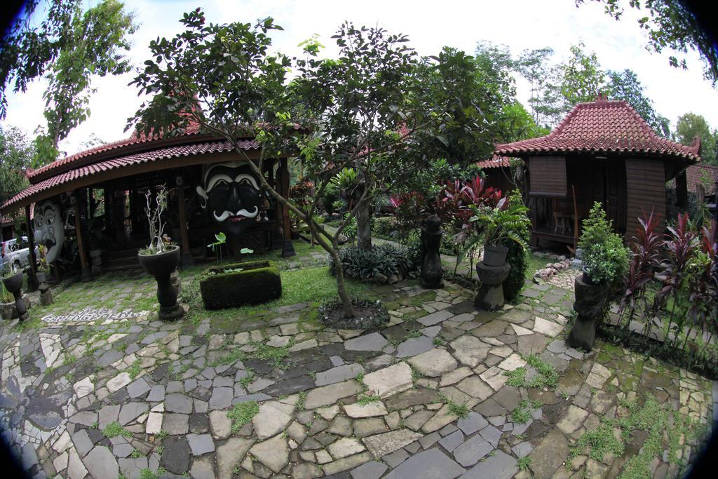 Omah Garengpoeng Wisma tamu Magelang