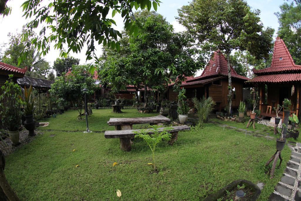 Wisma tamu Omah Garengpoeng